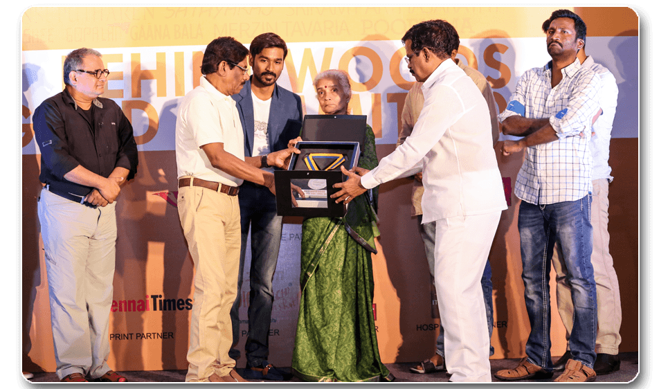 Balu Mahendra AT BEHINDWOODS GOLD SUMMIT 2013 FILM AWARDS